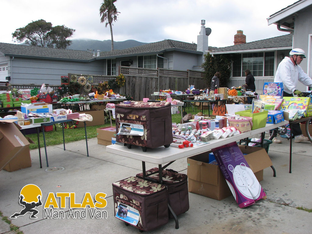 Simple Ways To Host A Garage Sale Prior To A Move Atlas Man And Van